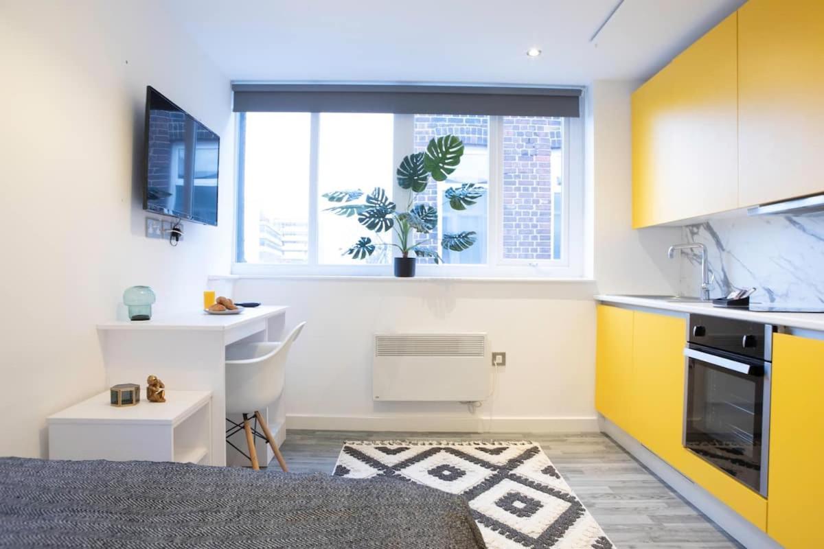 Bells Court Studios - Sheffield City Centre, Opulent Living Serviced Accommodation エクステリア 写真